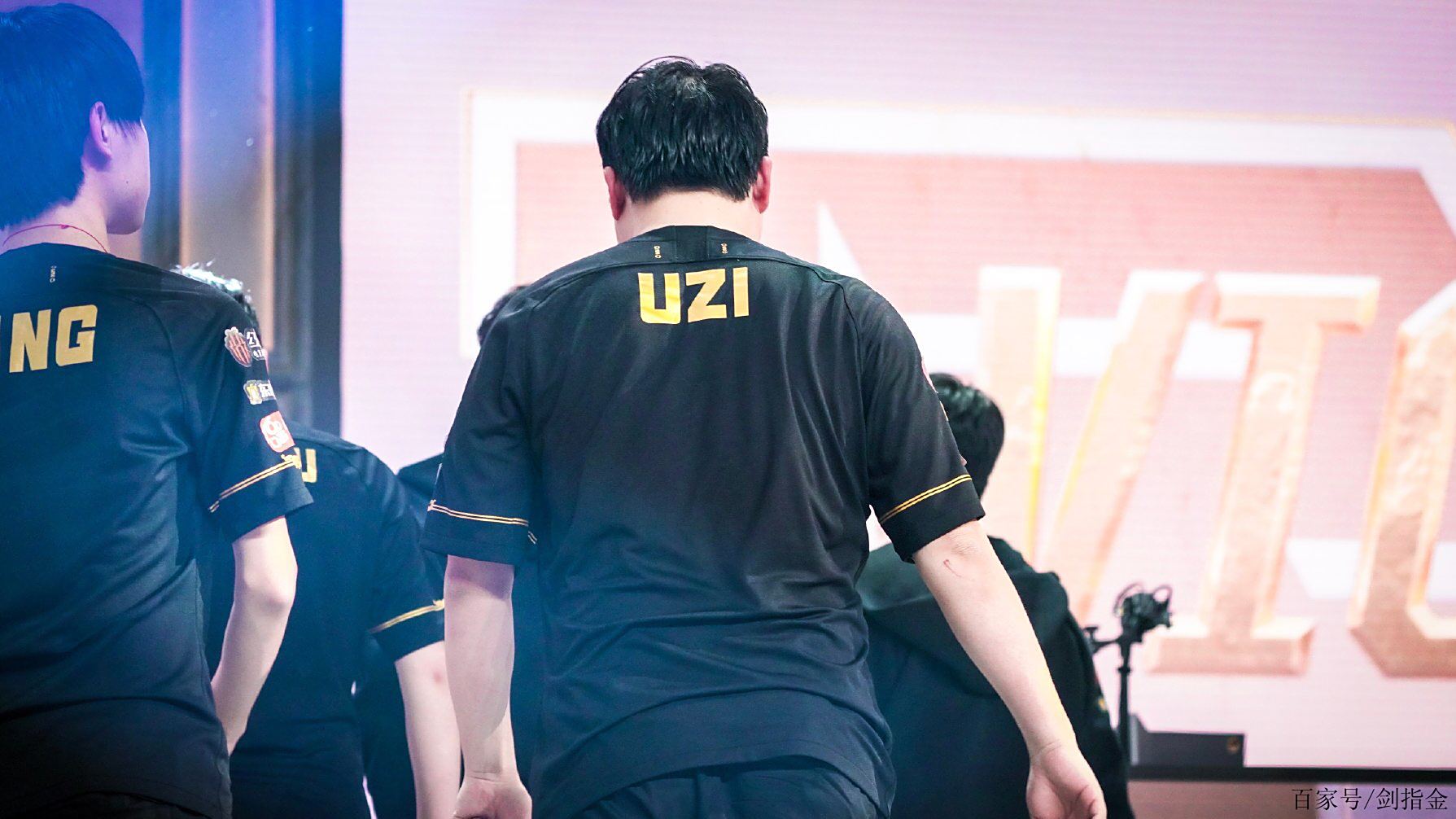 C9完胜RNG,Rekkles爆发神勇的简单介绍 C9完胜RNG,Rekkles爆发神勇的简单介绍