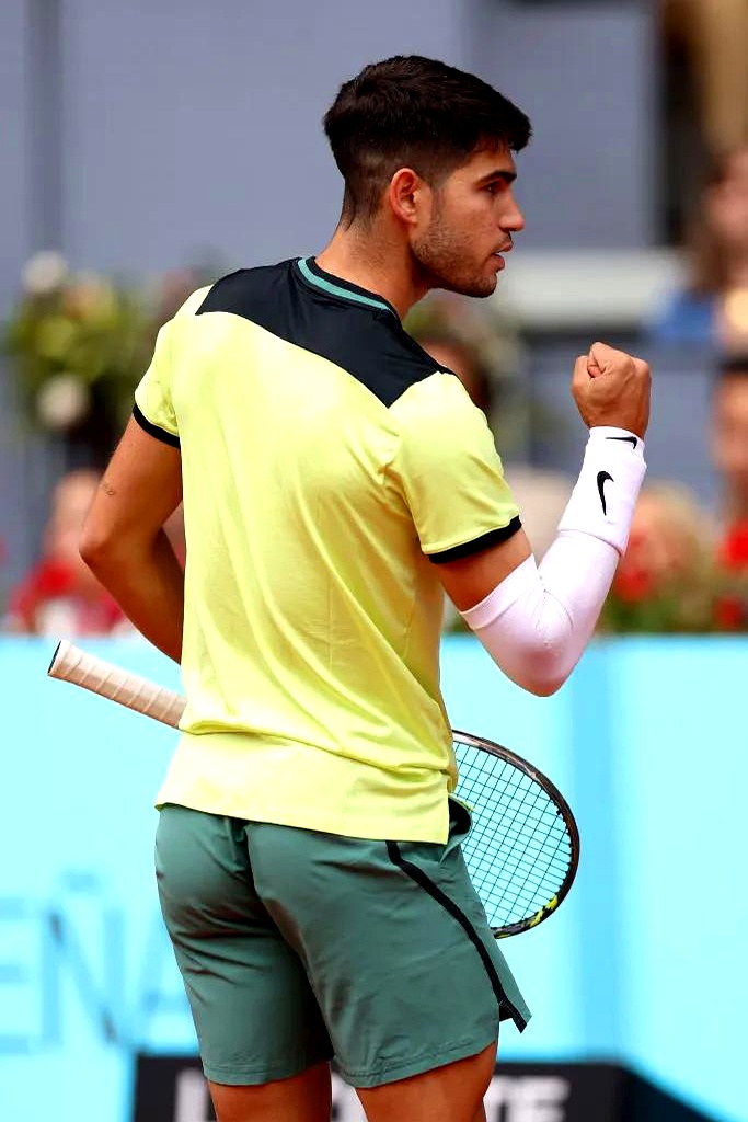 拉沃尔杯险胜法网，鲁德点燃赛场